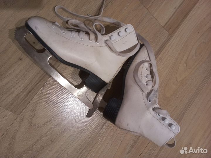 Коньки фигурные детские