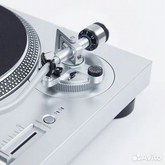 Виниловый проигрыватель Audio-Technica AT-LP120xus