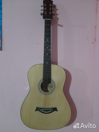 Акустическая гитара
