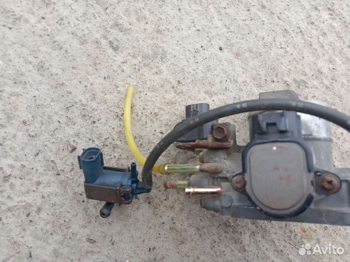 Дроссельная заслонка Toyota corolla e11 4E-FE