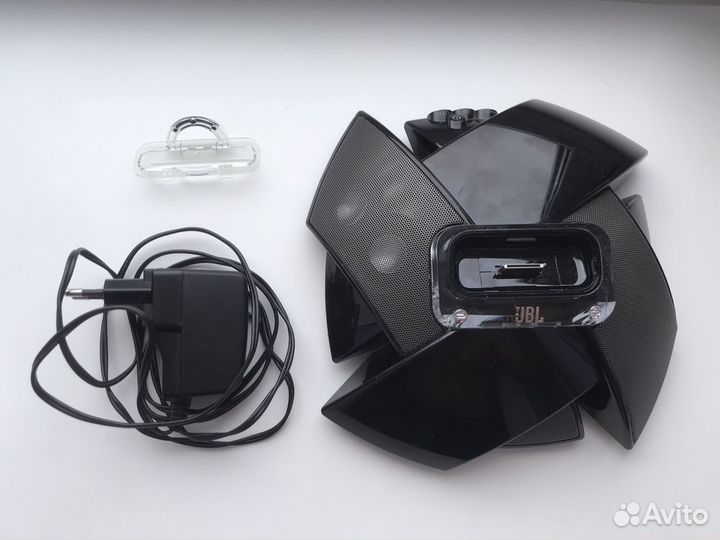 Dock-станция JBL on stage IV