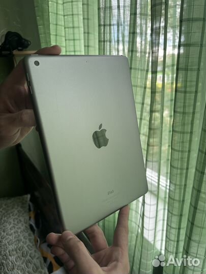 Планшет apple iPad 5