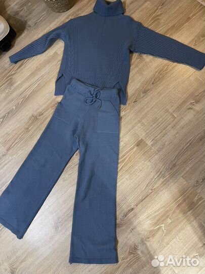 Вязаный костюм S - M