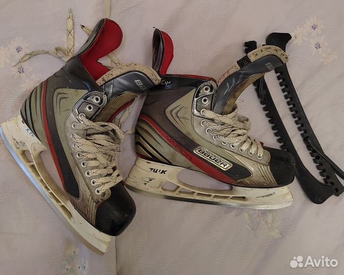Хоккейные коньки bauer