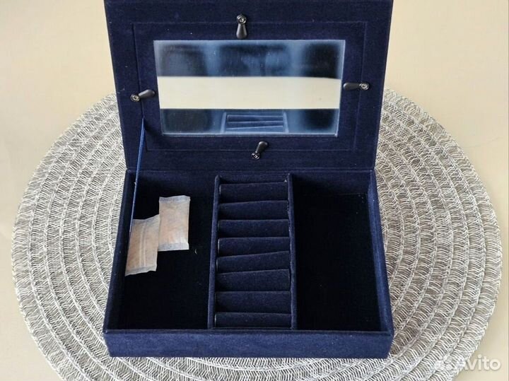 Шкатулка для украшений