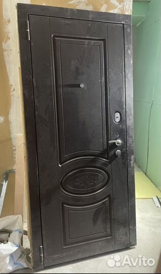 Входная дверь