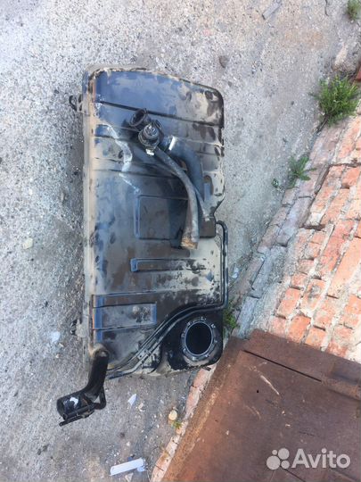 Бензобак на шеврале ниву