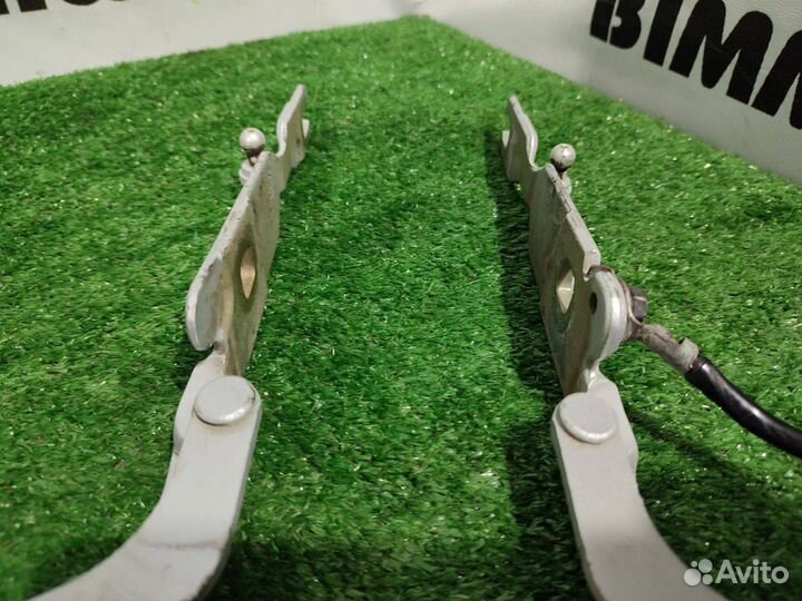 Петля капота BMW 3 E46 рест. E46 2006 41618200123