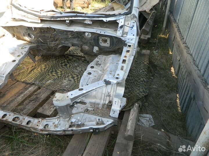 Панель передняя Kia Sorento 2002-2011