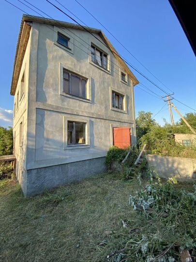 Дом 300 м² на участке 6 сот.