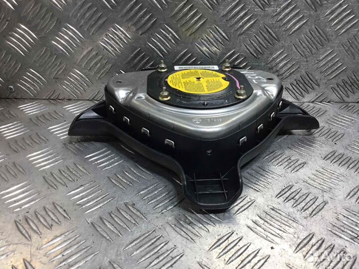 Подушка безопасности водителя Opel Zafira b023790001 Z22SE