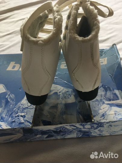 Коньки фигурные BlackAqua FS-102, р-р 33