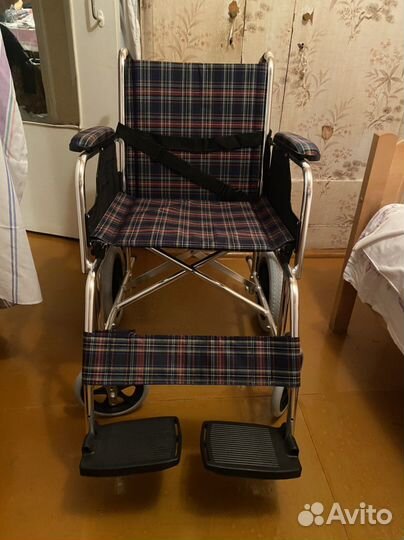 Кресло каталка инвалидная облегченная