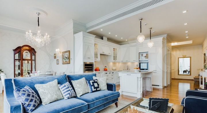 5-к. квартира, 216 м², 9/13 эт.