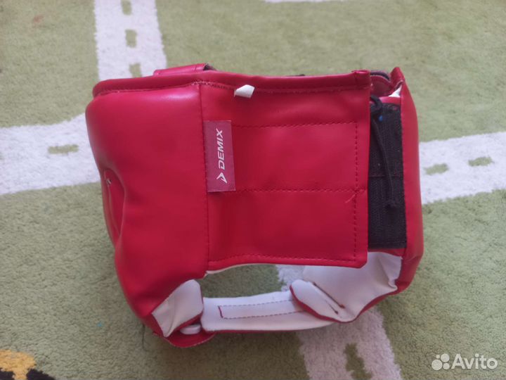 Боксерские перчатки