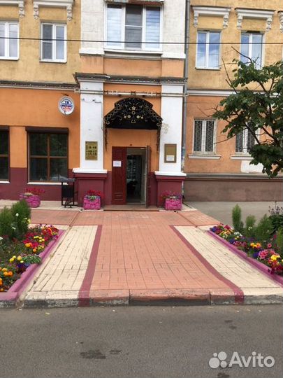 Продавец консультант радиотехнических товаров