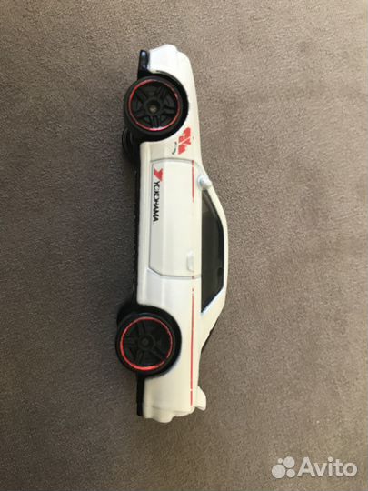 Hotwheels skyline r32