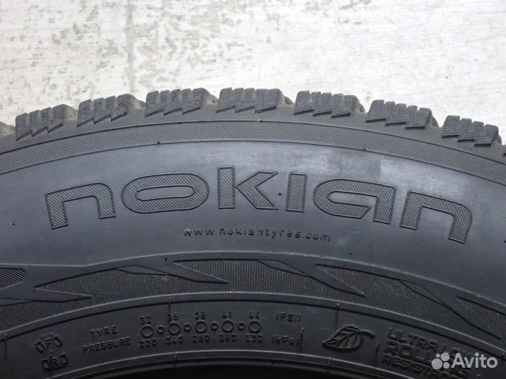 Nokian Tyres Hakkapeliitta R2 SUV 235/65 R17 108R