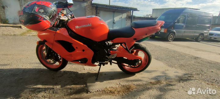 Kawasaki zx9r