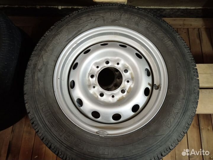 Колеса нива