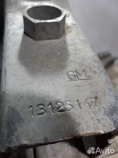 Усилитель заднего бампера Opel Astra H 2004-2014