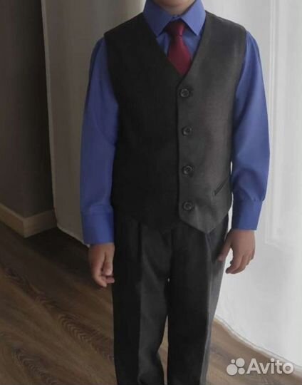 Костюм тройка для мальчика