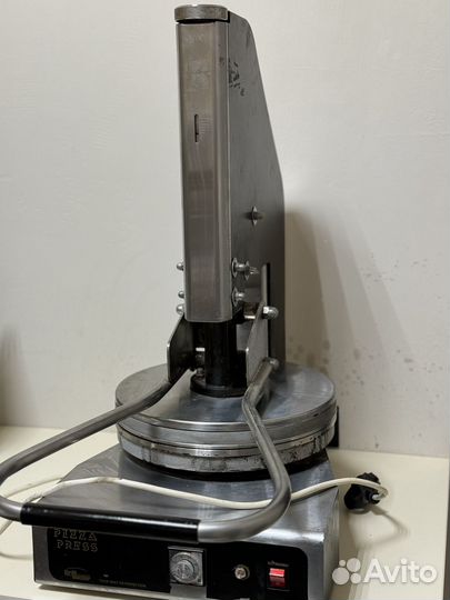 Пресс для пиццы б/у
