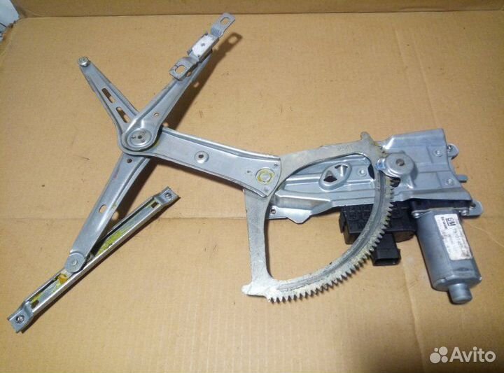 Стеклоподъемник передний правый Opel Astra H