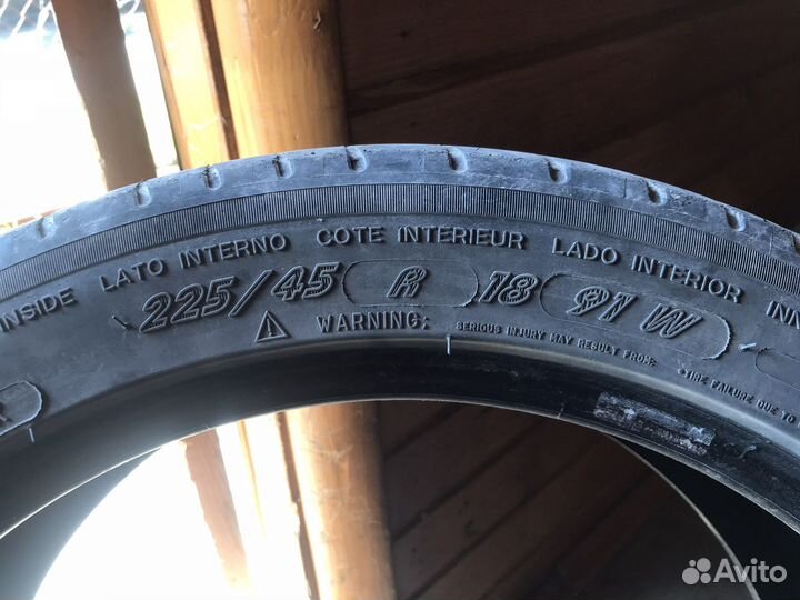 Michelin Pilot Sport 3 225/45 R18 W