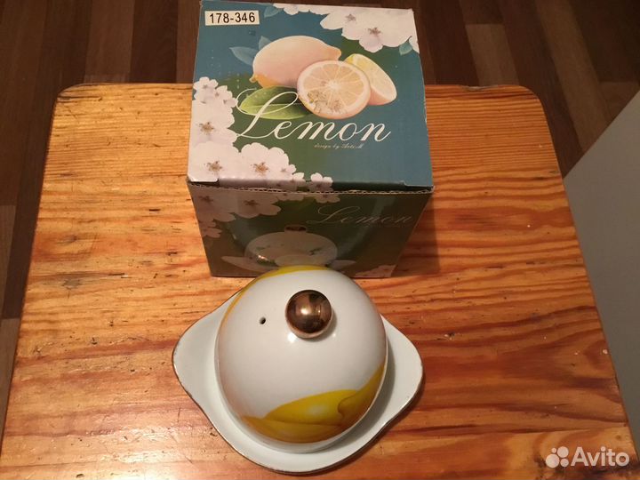 Тарелки, лимонница, сахарницы, масленки