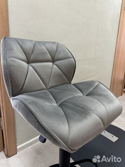 Стул барный