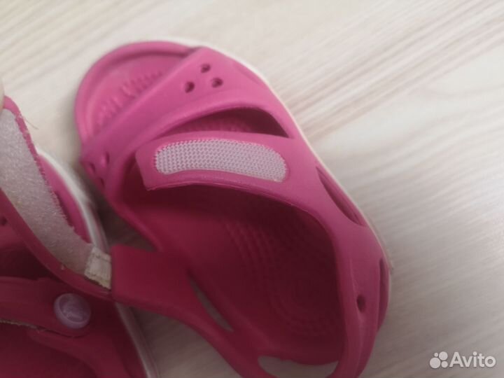 Сандалии Crocs C4