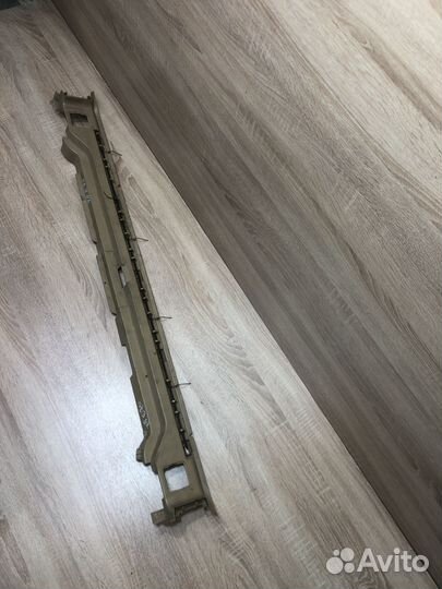 Обшивка двери багажника BMW X5 E70