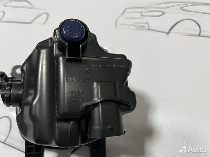 Правая передняя противотуманка BMW F30 рестайлинг