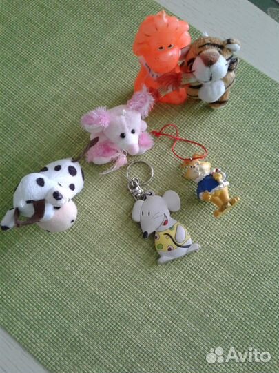 Символы года разные