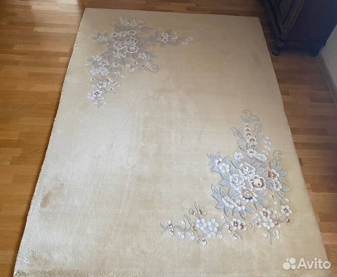 Ковер шерстяной