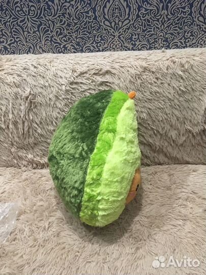 Подушка Авокадо с пледом внитри
