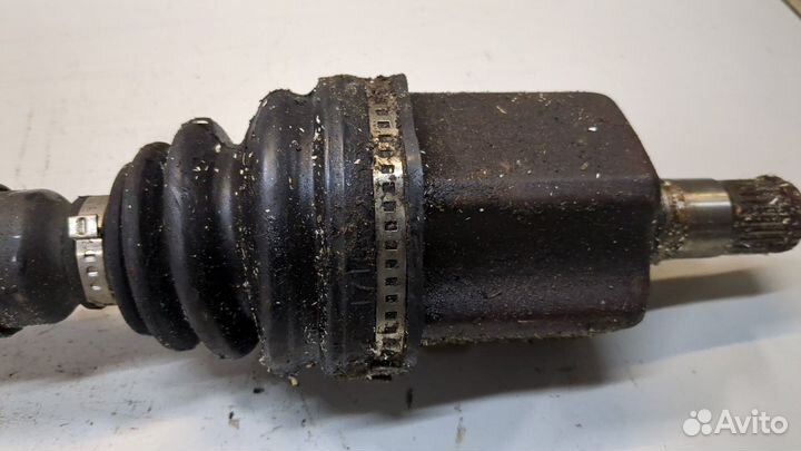 Полуось правая передняя Audi TT (8N)