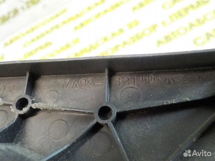 Крышка зеркала внутренняя левая Toyota Camry XV40