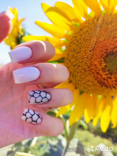 Маникюр на дому