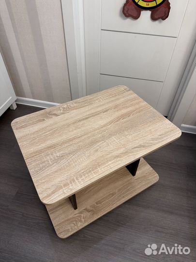 Журнальный столик