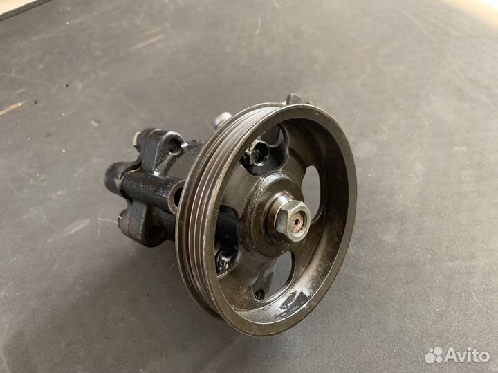 Насос гур Nissan