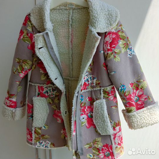 Демисезонная дублёнка для девочки 98 размер
