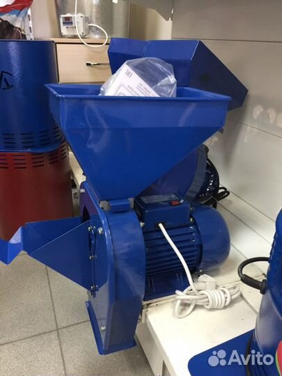 Зернодробилка