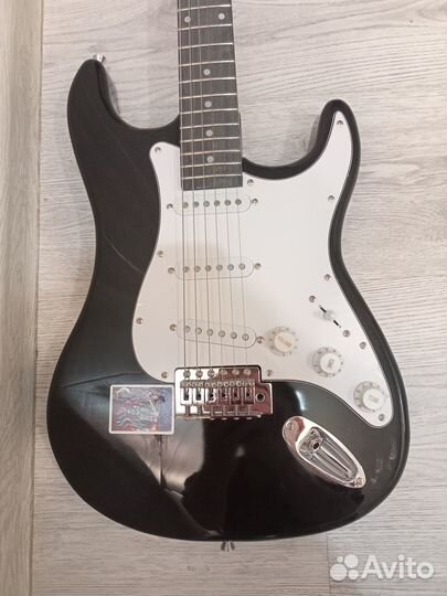 Электрогитара Fabio