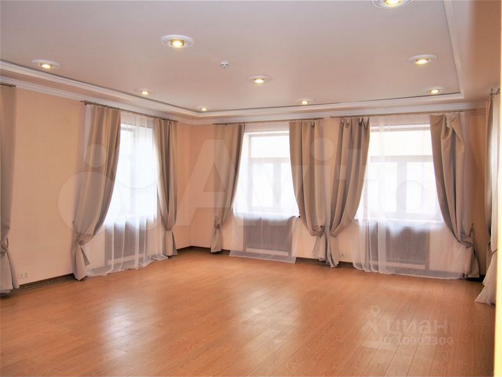 Офис, 251.6 м² цао. Прямая аренда