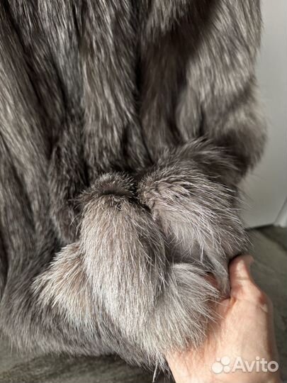 Шуба из чернобурой лисы натуральная