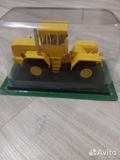 Модель трактор К-701М Кировец