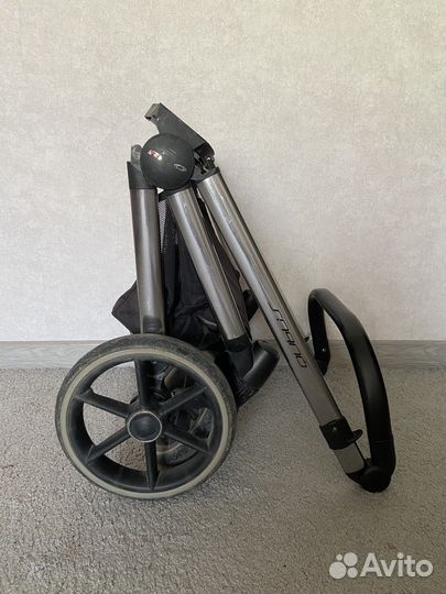 Коляска 2 в 1 Riko Qubus