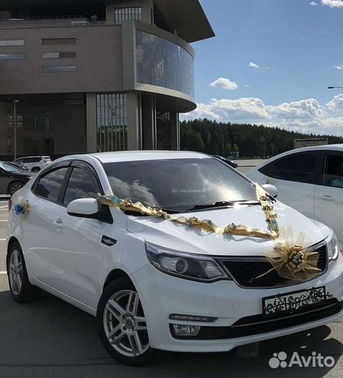 Свадебные украшения на машину